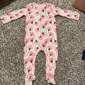Long sleeve Burt’s Bee Baby one piece thin footie with pink flowers with bees